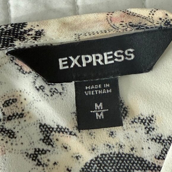 Express Floral Blouse White & Black Medium - Picture 4 of 12